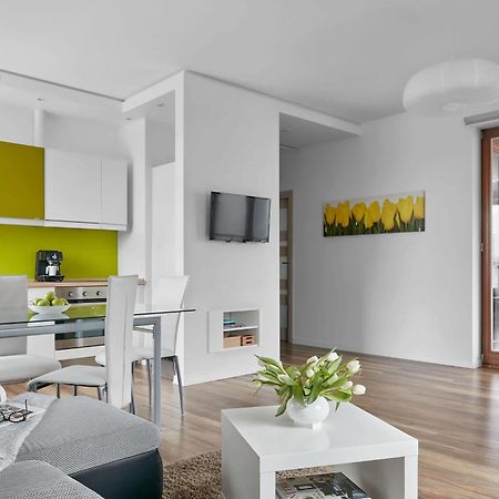 Irs Royal Apartments Apartamenty Irs Nadmorski Dwor Γκντανσκ Εξωτερικό φωτογραφία